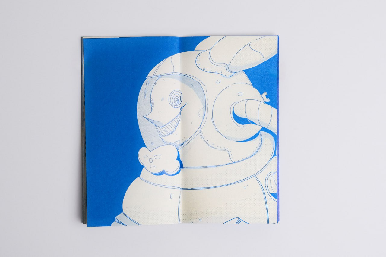 PAMPHLET 01 - What does the moon taste like?